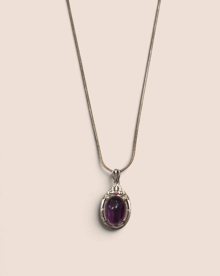 The Crystal Compass, Crystal Necklaces