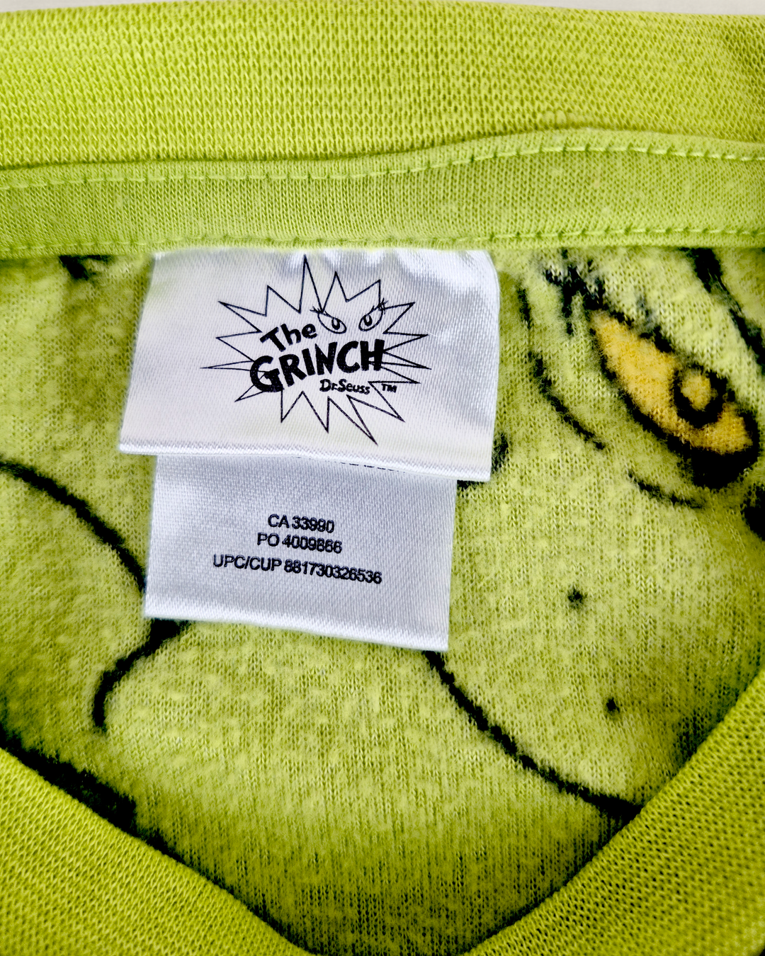 Pre-Loved The Grinch Fleece Pyjama Set Kids 7-8Y | Betty’s Marketplace