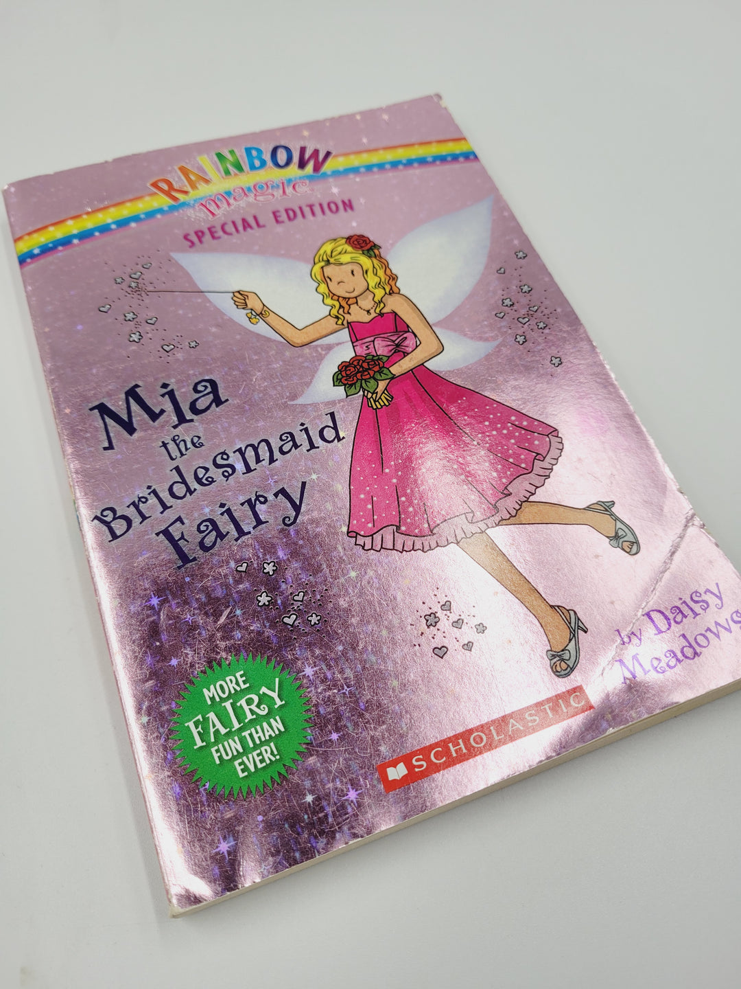 RAINBOW MAGIC SPECIAL ED. MIA THE BRIDESMAID FAIRY GUC