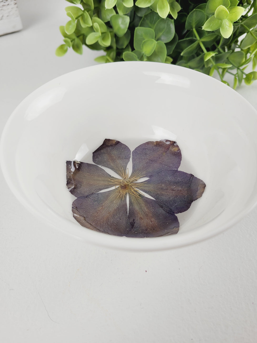 Little Pretty Designs, Trinket Dishes with Floral Resin