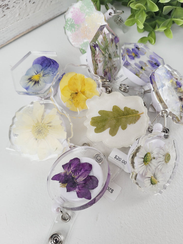 Little Pretty Designs, Floral Resin Retractable Badge Clips