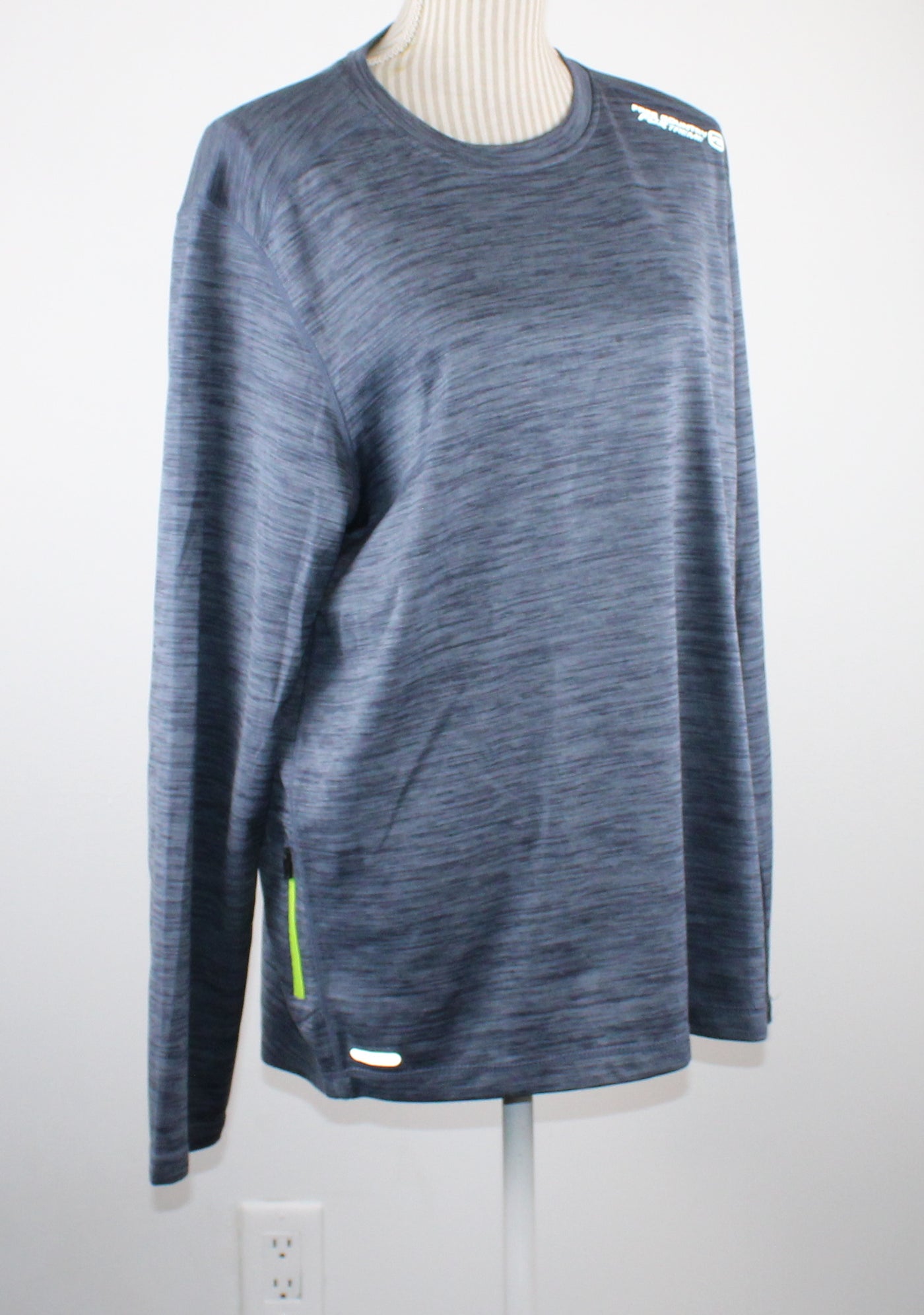 FREE COUNTRY BLUE ATHLETIC TOP LADIES LARGE EUC