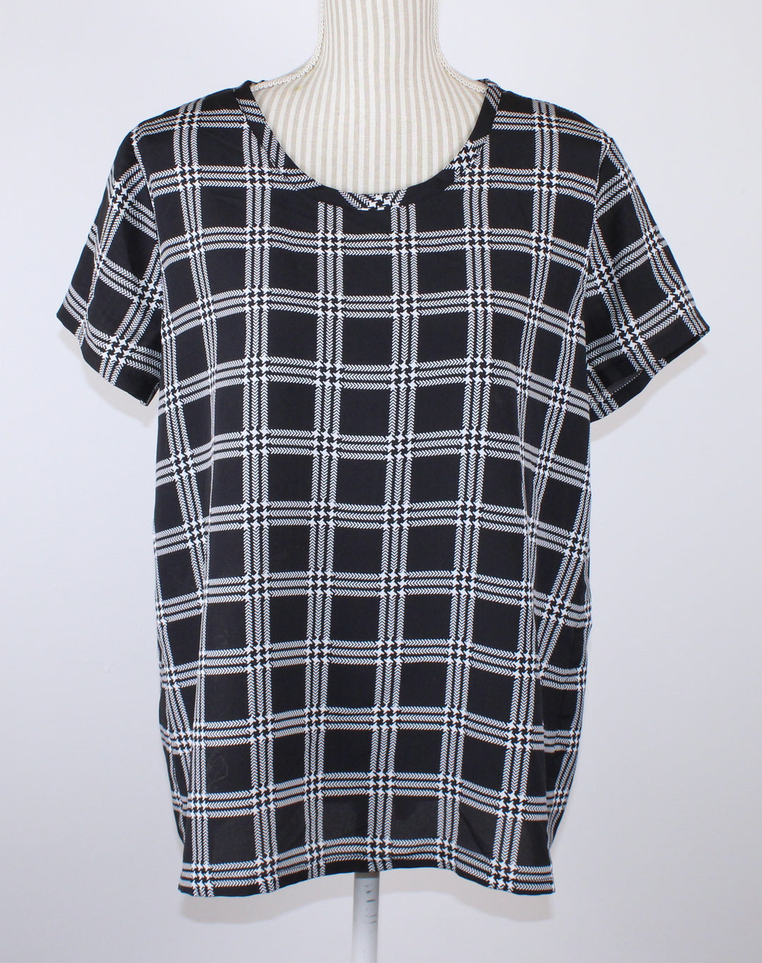 OLD NAVY BLACK PLAID BLOUSE LADIES LARGE EUC