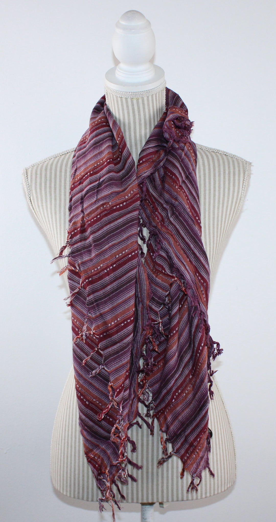 MAURICES NEUTRAL STRIPED SCARF EUC