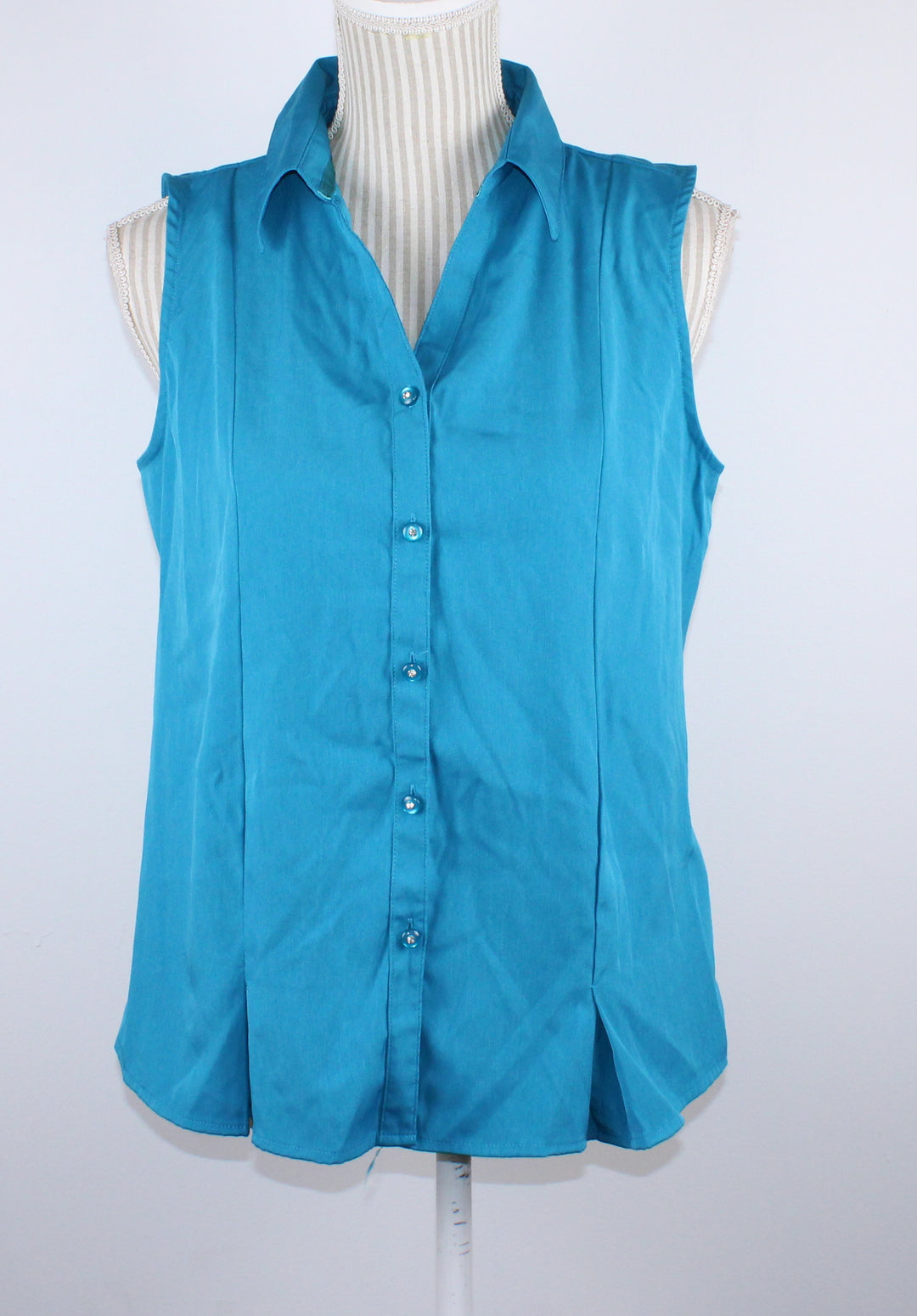 TRADITIONS STRETCH  BLUE SLEEVELESS TOP LADIES SIZE 8 EUC