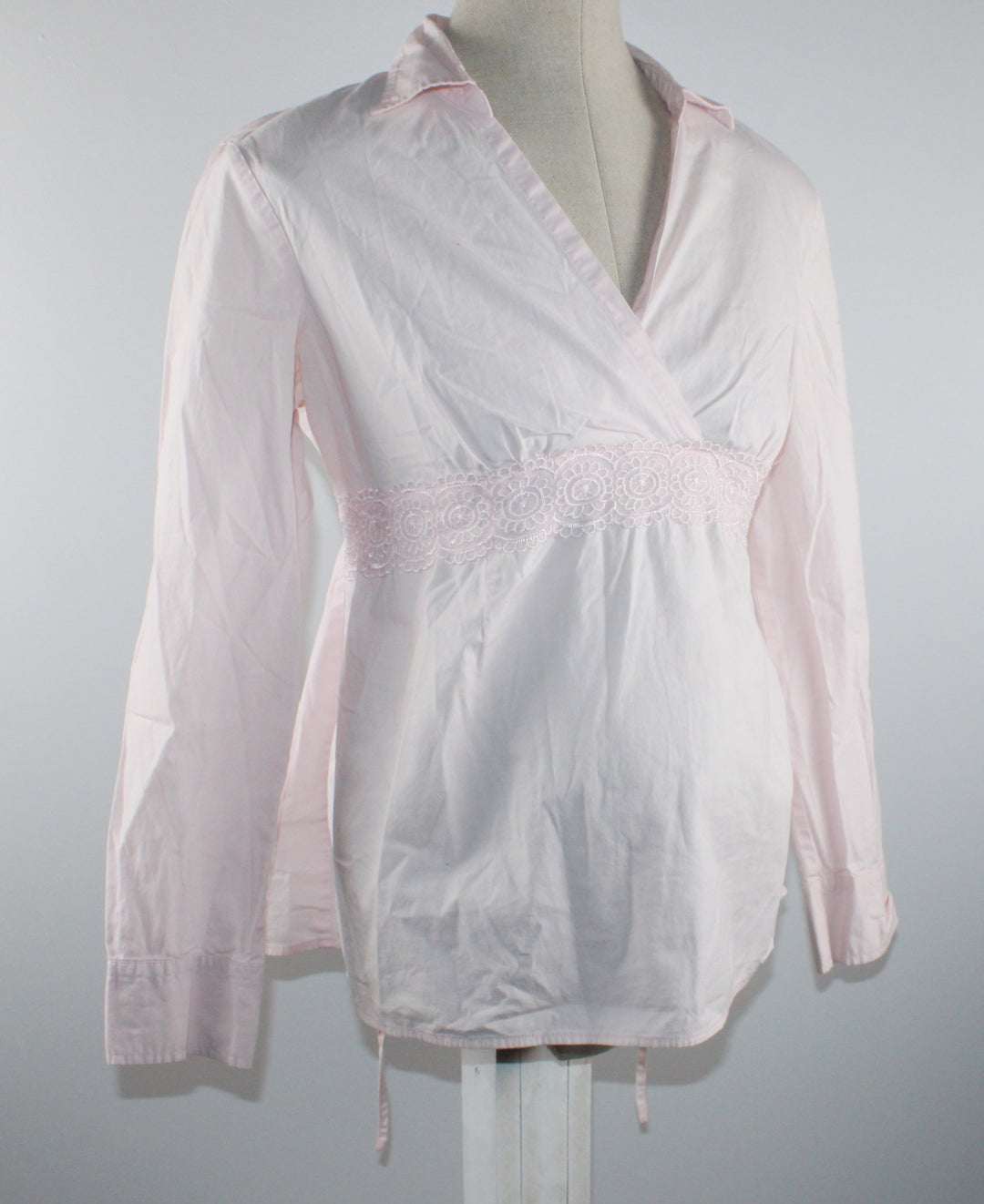 MOTHERHOOD MATERNITY LIGHT PINK BLOUSE MEDIUM EUC